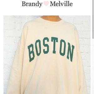Brandy Melville Oversized Boston Crewneck with Pockets